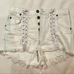 CARMAR white denim shorts with lace